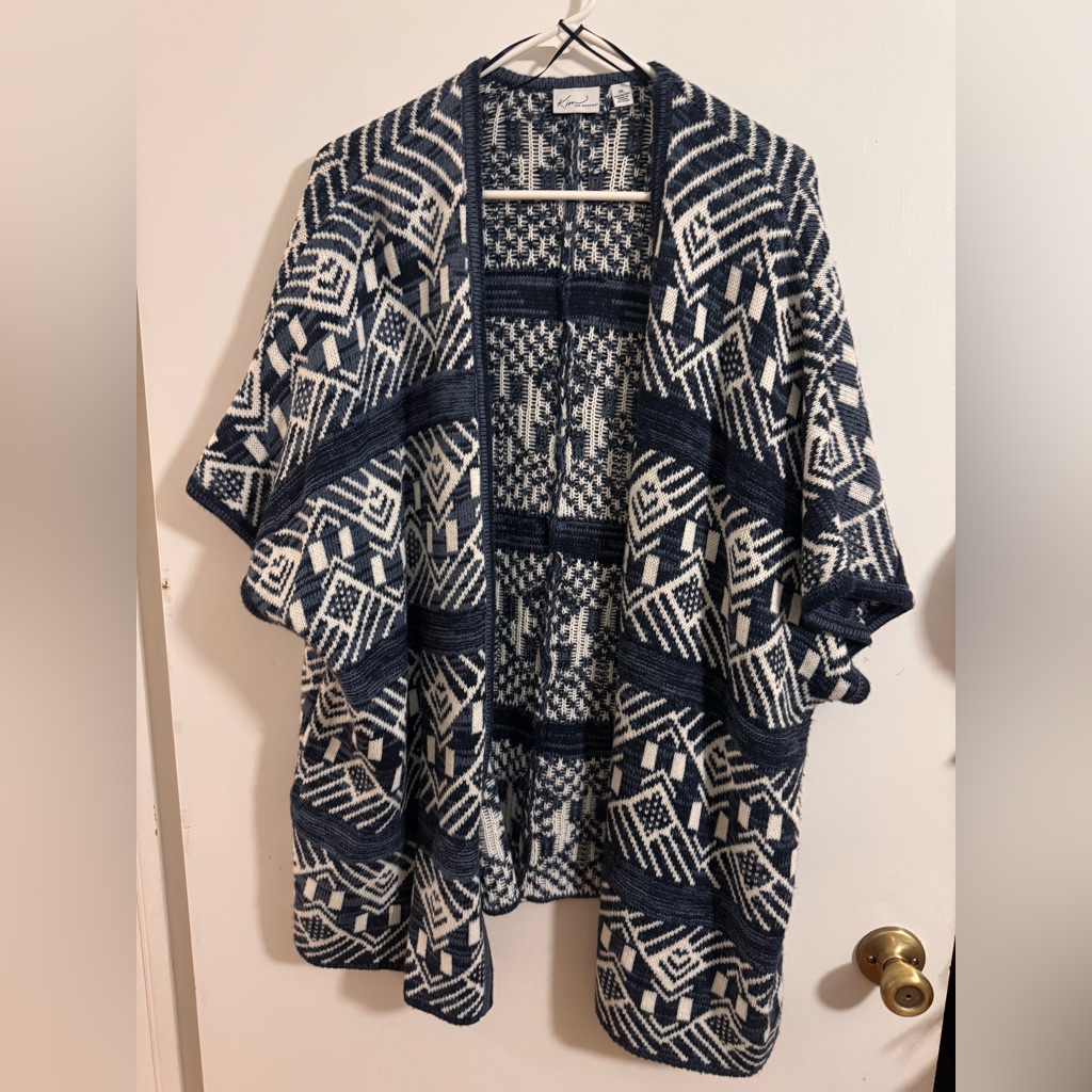 Kim Rogers Blue And Cream Geometric Poncho